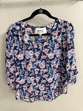 Aliceblue for Stitch Fix Navy Floral V-Neck Blouse with Pink Accents